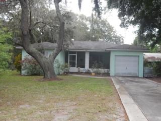 2213 Idlewild Ave, Tampa FL  33614-6109 exterior