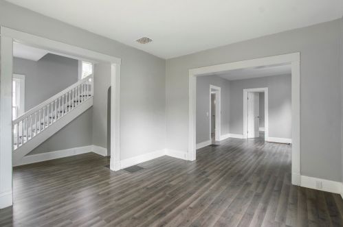 328 Michigan Ave, Three Rivers MI 49093-1126 exterior