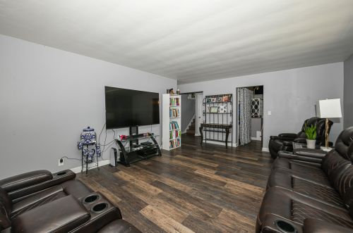 6037 22 St, Milwaukee WI 53233-1914 exterior