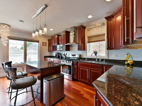 4944 Merrimac Ave, Chicago IL  60638-1304 exterior