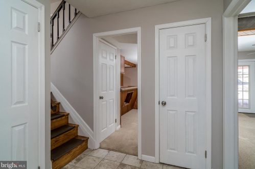 506 Elizabeth Rd, Glen Burnie MD 21061-4638 exterior