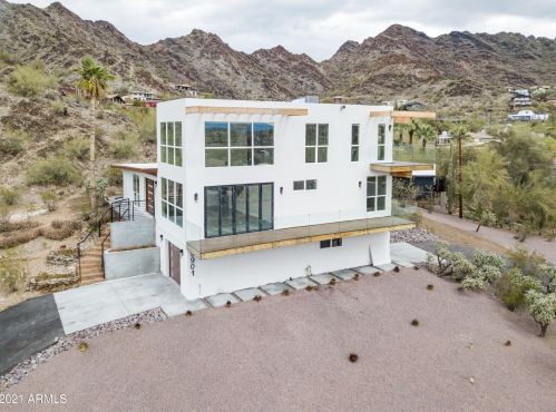 9901 16th Pl, Phoenix, AZ 85020-1906