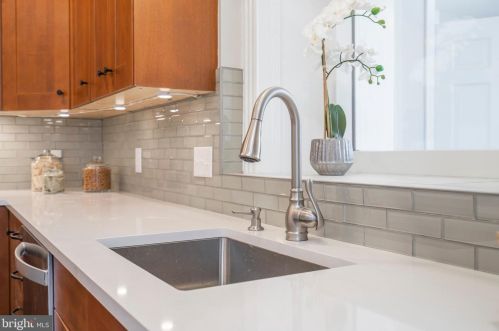 3463 Bowman St, Philadelphia PA 19129-1508 exterior