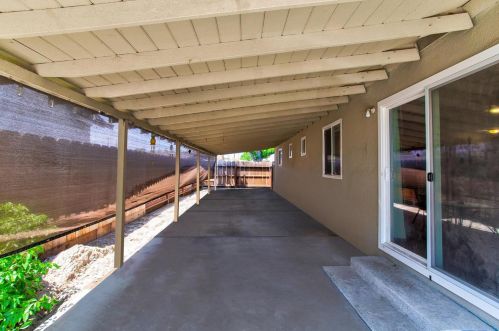 545 Quincy Rd, Turlock CA  95380-4329 exterior