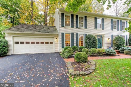 5858 Colfax Ave, Alexandria VA  22311-1014 exterior