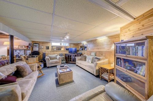 53 Commonwealth Ave, Middletown NY 10940-4730 exterior