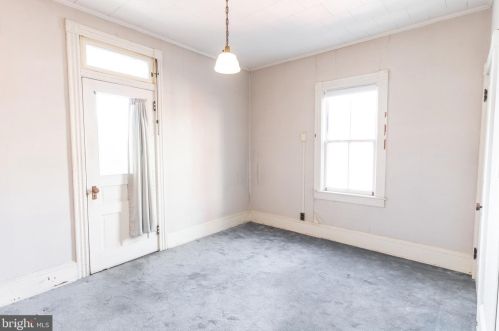 136 Pearl St, Lancaster PA 17603-3233 exterior