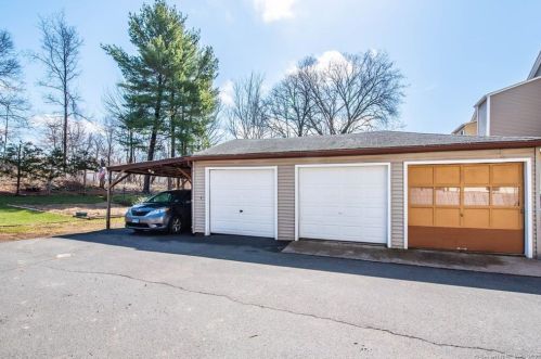 71 Albany Ave, New Britain CT 06053-3586 exterior