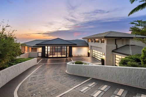 360 Puuikena Dr, Honolulu HI 96821-0025 exterior