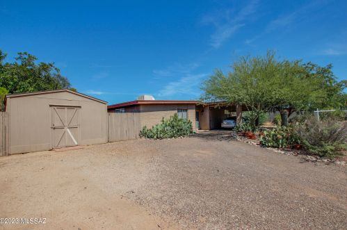 2300 Kevin Dr, Tucson, AZ 85748-8153