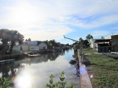 6900 Flicker Ln, Port Richey FL 34667-1643 exterior