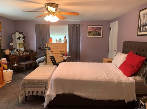 18 Pleasant Vw Rd, Poughkeepsie NY 12603-1420 exterior