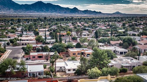 210 Calle Montana Jack, Green Valley AZ 85614-3733 exterior