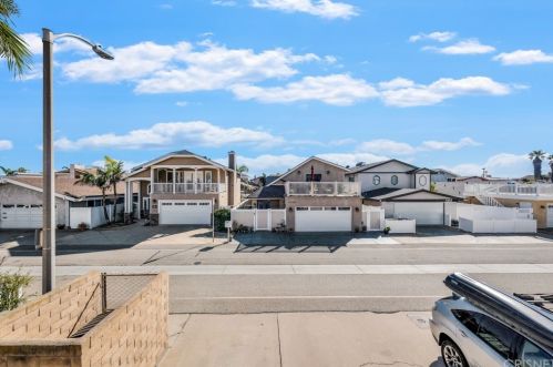 5356 Driftwood St, Oxnard CA 93035-1032 exterior