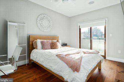 308 2nd St, Philadelphia PA 19133-0040 exterior