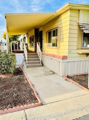 69 Seville, Tustin, CA 92780-5915