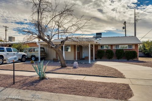 7102 19th St, Tucson, AZ 85710-4909