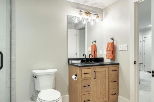 100 Ladue Meadows Ln, Saint Louis MO 63141-7503 exterior