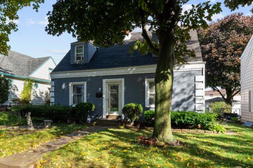 3640 14th St, Milwaukee, WI 53206-2949