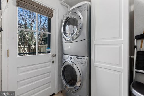 3749 Ingalls Ave, Alexandria VA  22302-1809 exterior