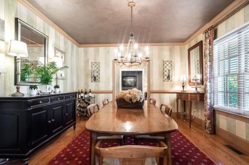 507 Danube Rd, Atlanta GA 30342-3811 exterior