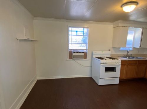 1360 Friendship, Dallas TX 75217-3511 exterior