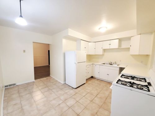 51 Norton St, Pittsburgh PA 15211-1855 exterior