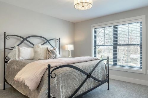 100 Ladue Meadows Ln, Saint Louis MO 63141-7503 exterior