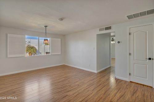 4534 Devonshire Ave, Phoenix AZ 85033-8236 exterior