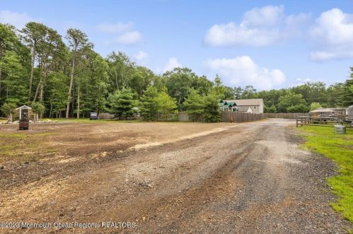 204 Bennetts Mills Rd, Jackson Twp NJ 08527-4260 exterior