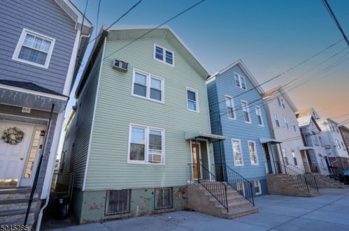 64 New York Ave, Newark NJ 07105-1211 exterior