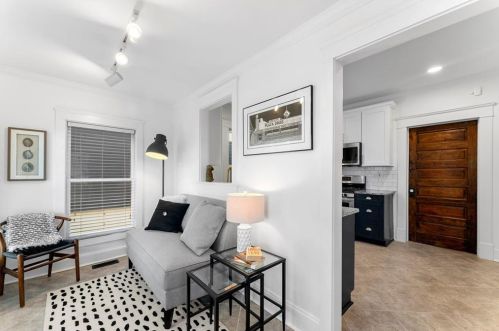 772 Holmes St, Atlanta GA 30318-7621 exterior