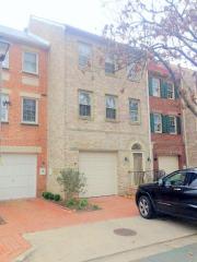 202 Oronoco St, Alexandria VA  22314-2018 exterior