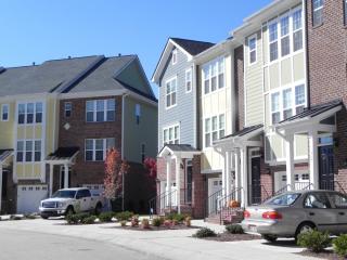 1004 Summerhouse Rd, Cary NC  27519-7448 exterior