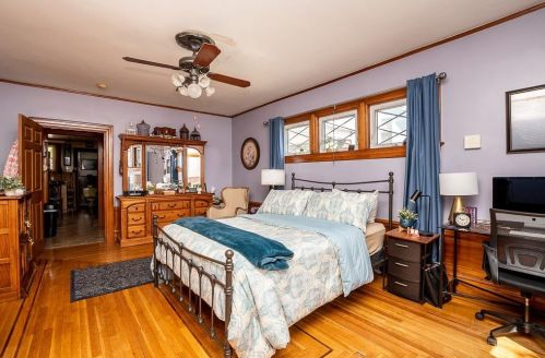 180 Wood Ave, Woonsocket RI 02895-2131 exterior