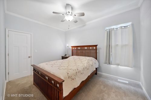 7251 Paxton Ave, Chicago IL  60649-2519 exterior