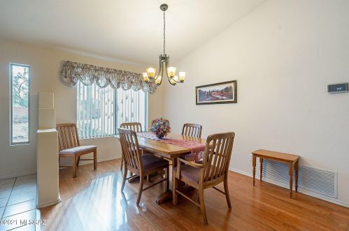 2621 Peter Seward Dr, Tucson AZ 85745-9611 exterior