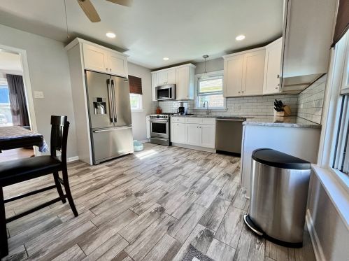 9308 Trumbull Ave, Chicago IL 60655-3326 exterior