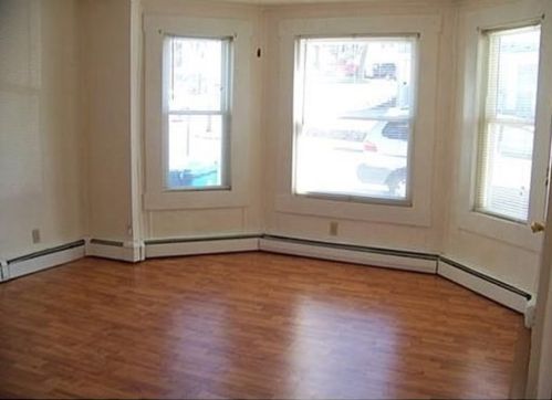 56 North St, Ware, MA 01082-1032