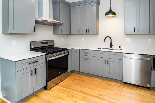 1434 66th St, Milwaukee WI  53213-2964 exterior