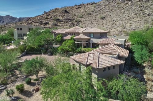 13841 Cyn Dr, Phoenix AZ 85016-2403 exterior