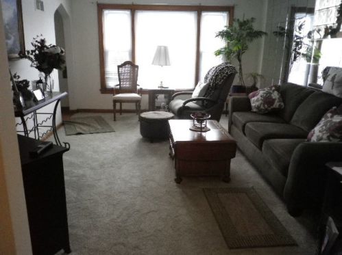 6055 Barry Ave, Chicago IL 60634-4966 exterior