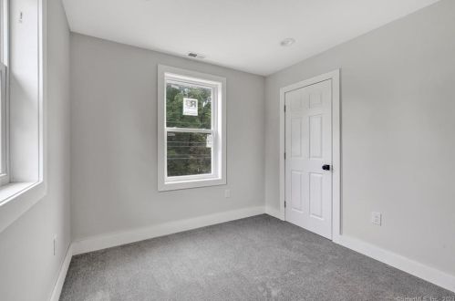 223 Wheelers Farms Rd, Milford CT 06461-1820 exterior