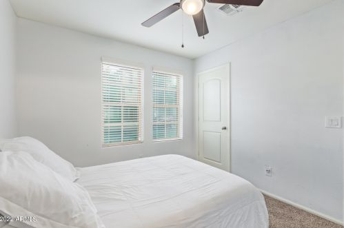 2016 77th Ln, Phoenix AZ  85035-5122 exterior