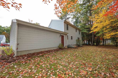 62 Primrose Ln, Concord NH 03303-2025 exterior