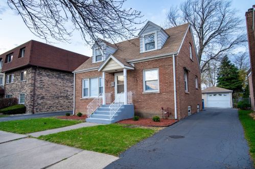 3926 104th St, Chicago, IL 60655-3705