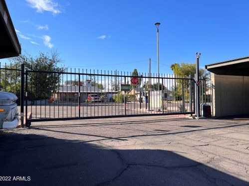 2054 Elm St, Phoenix AZ 85033-1041 exterior