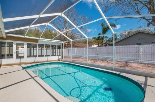 17709 Emerald Green Pl, Tampa FL 33647-2547 exterior