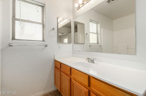 6623 18 Ln, Phoenix AZ 85041-5846 exterior