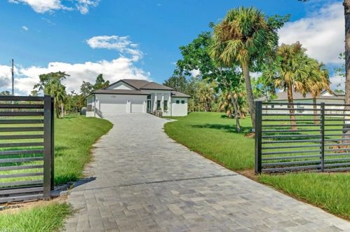 739 23 St, Naples FL 34117-1829 exterior